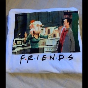 Women’s long sleeve tee.